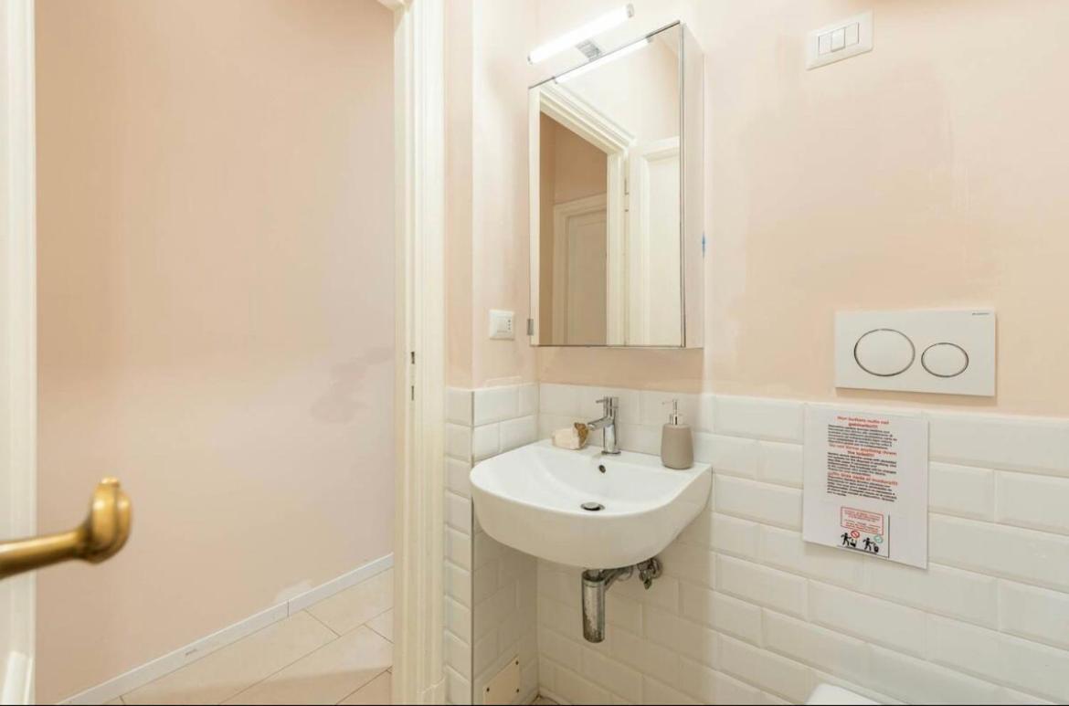 Roma Private Rooms Luaran gambar
