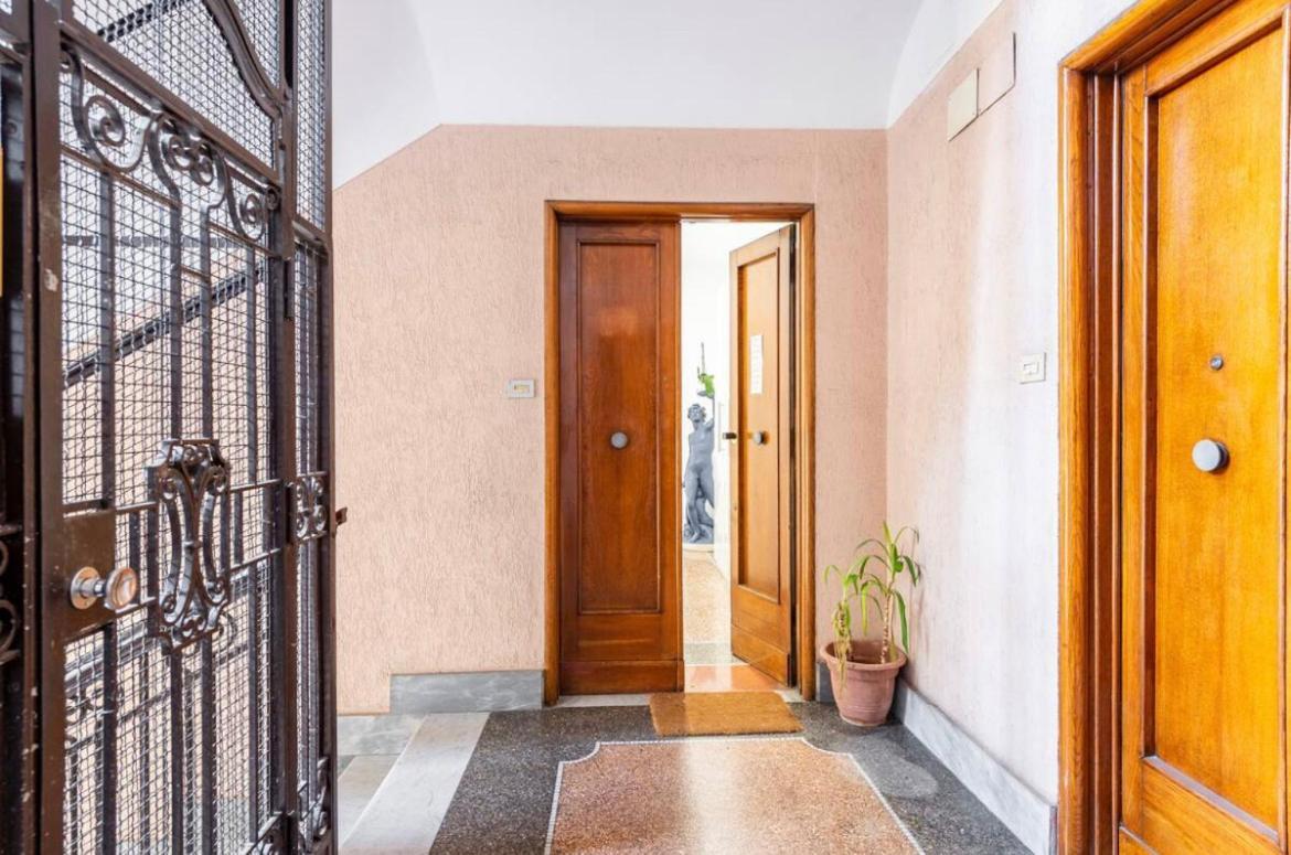 Roma Private Rooms Luaran gambar