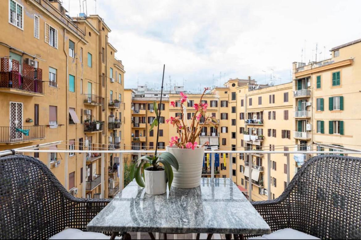 Roma Private Rooms Luaran gambar