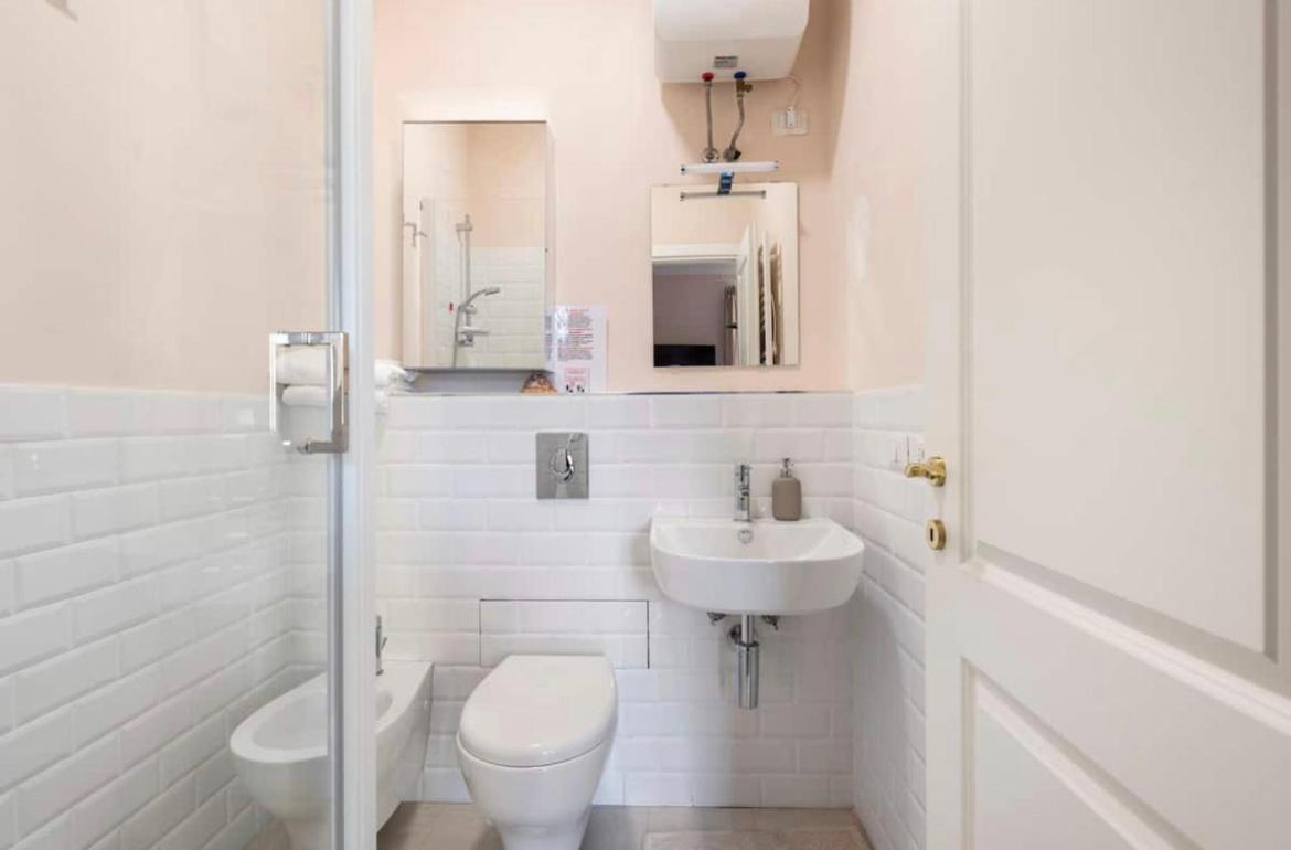 Roma Private Rooms Luaran gambar